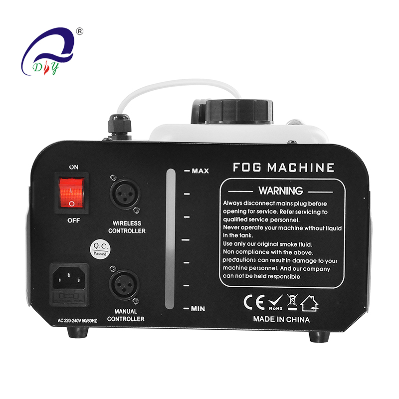 F-4 1500W, tågemaskine til fest